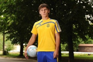 Чемпион U-19 Евро-2009 Сергей Рыбалка Чемпион U-19 Евро-2009 Сергей Рыбалка