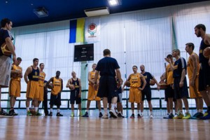 Украина продолжает уступать в товарищеских матчах