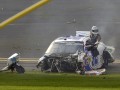 Кровавая гонка NASCAR. Разбитые машины и раненые зрители (ФОТО)