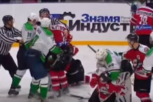 Видео драки в матче Донбасс - Рапид бьет рекорды