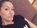 На х** послан, ущербный: Жена российского голкипера – фанатам