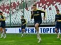 Сборная Украины потренировалась на стадионе в Лодзе перед матчем с Арменией