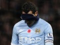 FIFA хочет запретить футболистам надевать согревающие шарфы