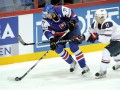 ЧМ по хоккею: Словакия обыграла США, Швеция - Данию