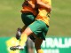 Австралийские футболистки Катрина-Ли Горри и Тамика Батт празднуют гол в ворота китайской команды 