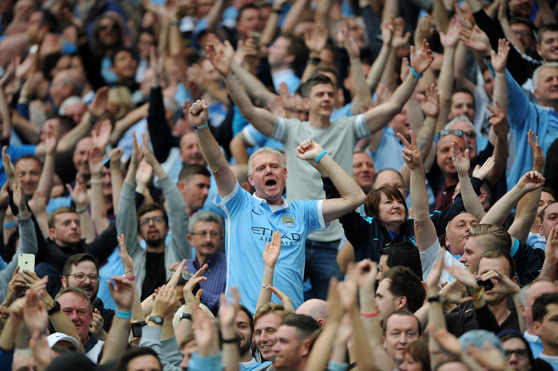 http sport bigmir net football england 1780339 fanaty manchester siti raznesli tualety stadiona mju posle porazhenija